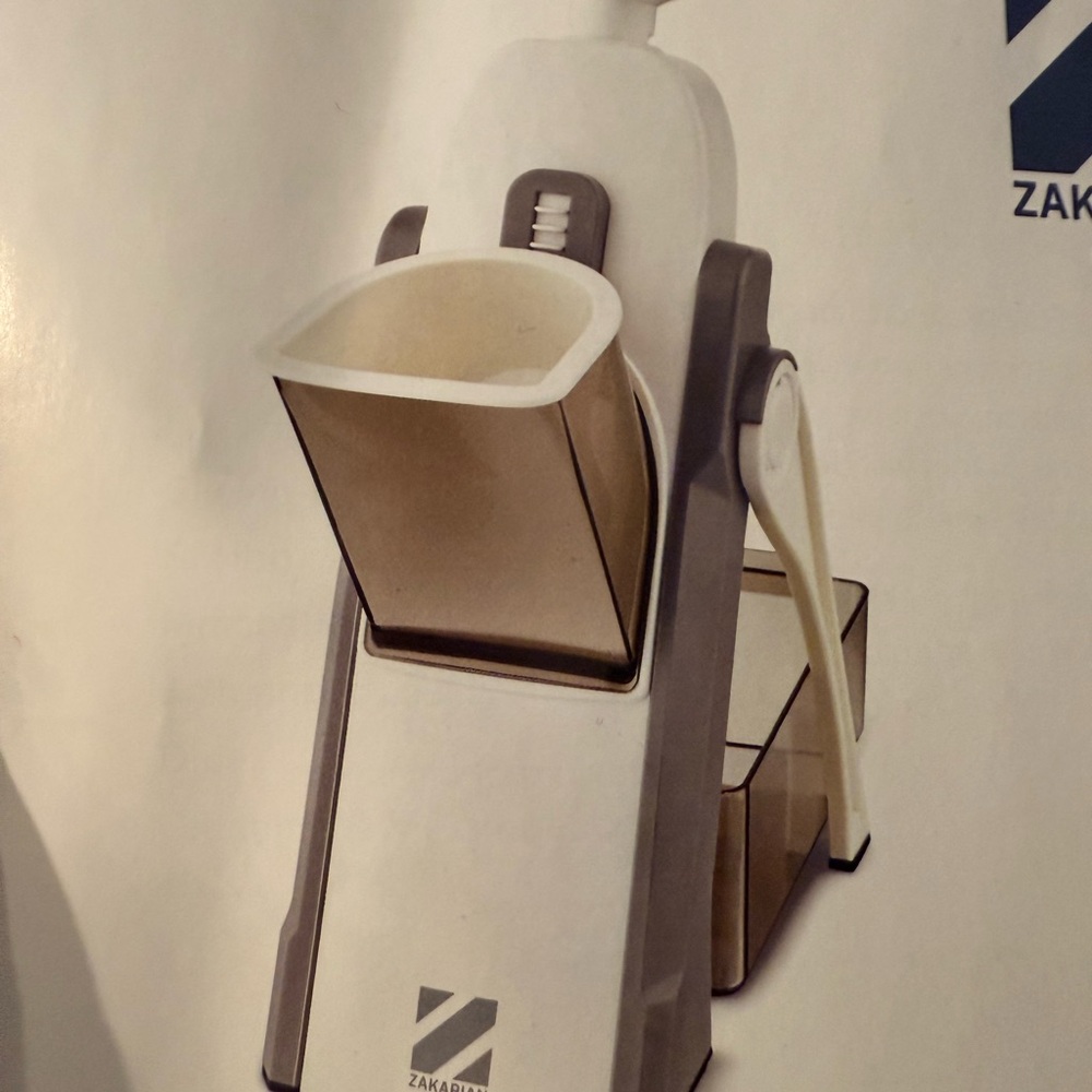 Zakarian White and Gray mandoline Kitchen Slicer